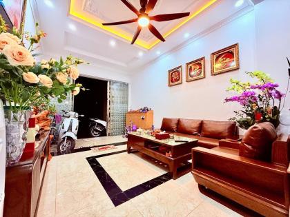 Tôi bán nhà ngõ ô tô cạnh chợ Mậu Lương gần chung cư Mipec 30m2x4T chỉ 4.28 tỷ. LH 0989626116