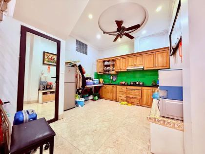 Tôi bán nhà ngõ ô tô cạnh chợ Mậu Lương gần chung cư Mipec 30m2x4T chỉ 4.28 tỷ. LH 0989626116
