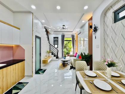 Sát MẶT TIỀN Lê Quang Định, ngang 4,5m, Ô TÔ QUAY ĐẦU, chỉ 5.15 tỷ