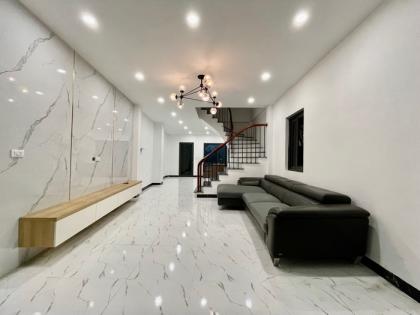 Bán nhà Phạm Văn Đồng, 76m2, phân lô, ô tô, nội thất chủ tặng,  nhỉnh 7tỷ.