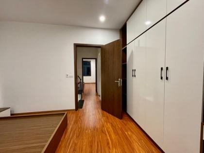 Bán nhà Phạm Văn Đồng, 76m2, phân lô, ô tô, nội thất chủ tặng,  nhỉnh 7tỷ.
