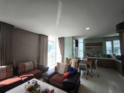 Cho thuê căn hộ The Lancaster Quận 1 : Vị trí: Lancaster, đường Lê Thánh Tôn, Quận 1, TP.HCM - Khu vực trung tâm