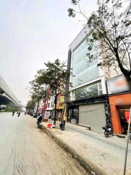 Bán Tòa BUILDING Mặt Phố Phạm Văn Đồng 167/200m, 8Tầng (+Hầm), MT 11m 125 Tỷ