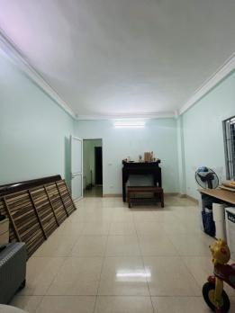 Bán nhà đường Lê Trọng Tấn thoáng sáng ô tô đỗ cửa dt 55m 5t mt 5m 6,55 tỷ