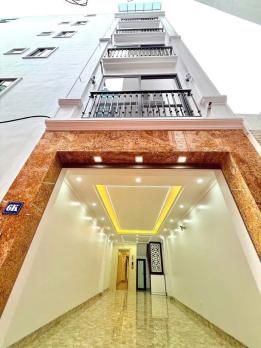 Bán nhà Phạm Văn Đồng, 47m2, phân lô, ô tô, nội thất chủ tặng,  nhỉnh 8tỷ.
