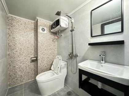 Bán nhà ngõ 118 Vương Thừa Vũ, Diện tích 123m x 7 tầng, mặt tiền 6.8, giá 26.5 tỷ