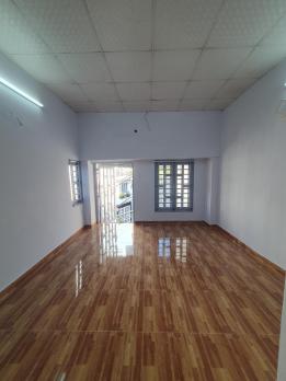 MẶT TIỀN Đường nhựa 6m, 3 Tầng (4m x 9m), giá chỉ 4.39 tỷ