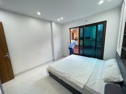 Bán nhà Phạm Văn Đồng, 45m2, phân lô, ô tô tránh, nội thất chủ tặng,  nhỉnh 8tỷ.