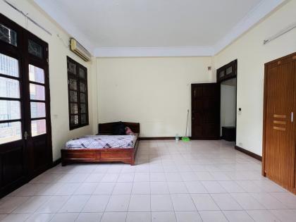 Bán nhà LôGóc Ôtô tránh Phố Kim Mã Thượng (Liễu Giai) 37/40mx5Tầng,MT 5.1m 16 Tỷ