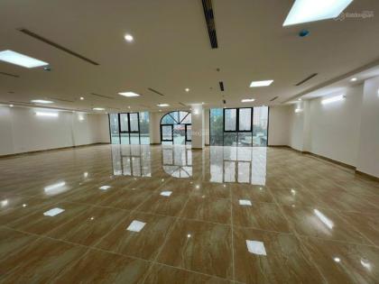 Đường Hoàng Quốc Việt, Phường Nghĩa Đô, Quận Cầu Giấy, Hà Nội diện tích 200 m2  x 10 tầng  giá 155 tỷ