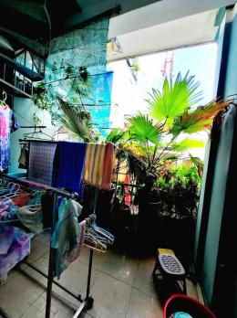 Bán nhà Nguyễn Tri Phương, Phường 8, Quận 10 :  Mô tả: + Ngang 3,6m nở hậu 4m x 13m + Kết cấu 1 trệt 2 lầu và sân thượng