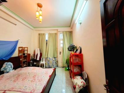 Bán nhà Nguyễn Tri Phương, Phường 8, Quận 10 :  Mô tả: + Ngang 3,6m nở hậu 4m x 13m + Kết cấu 1 trệt 2 lầu và sân thượng