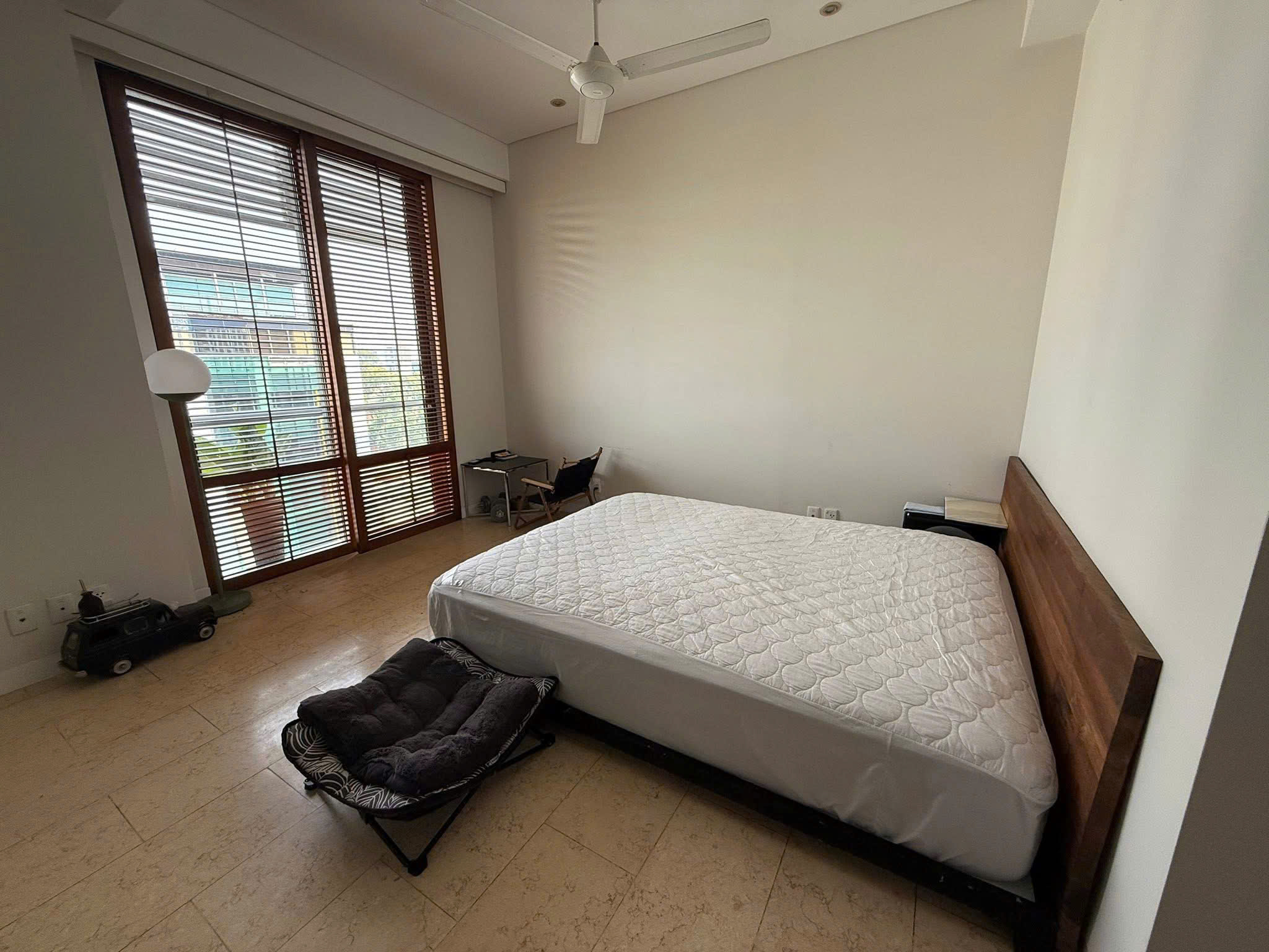 Cần cho thuê nhanh căn hộ Avalon Saigon Apartments, Nguyễn Thị Minh Khai, P. Bến Nghé, Quận 1.  - DT 103m²