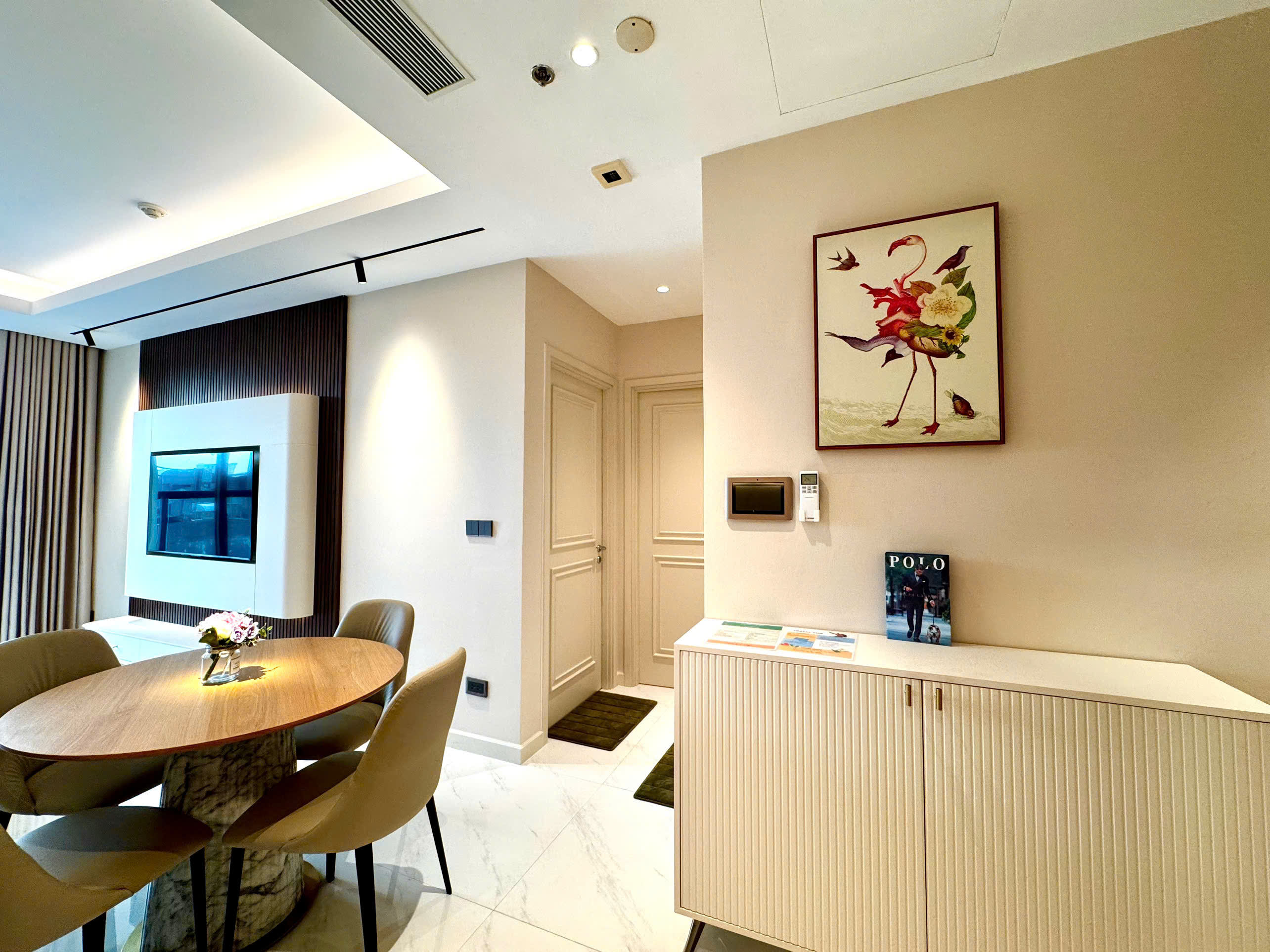CHÍNH CHỦ CHO THUÊ CĂN HỘ MADISON, 15 THI SÁCH, P.BẾN NGHÉ, QUẬN 1 : -	Diện tích 88m2, 2PN, 2WC, đầy đủ nội thất
