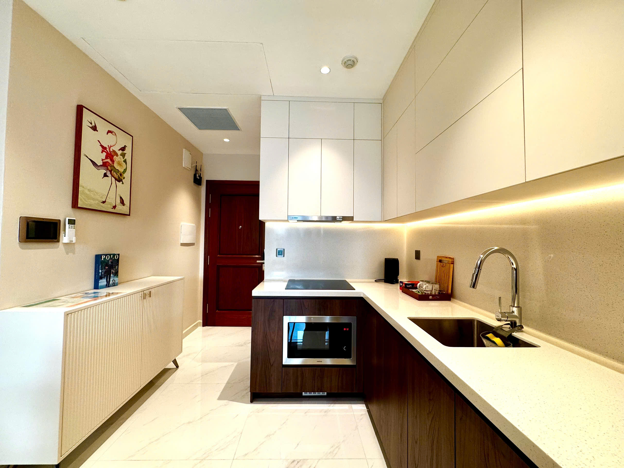 CHÍNH CHỦ CHO THUÊ CĂN HỘ MADISON, 15 THI SÁCH, P.BẾN NGHÉ, QUẬN 1 : -	Diện tích 88m2, 2PN, 2WC, đầy đủ nội thất