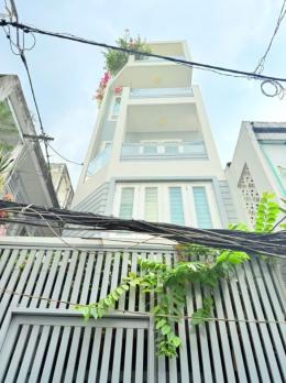 Gấp bán nhà đất, nhà riêng gần mặt tiền phường Bến Thành (Quận 1) TPHCM, giá dưới 11 tỷ