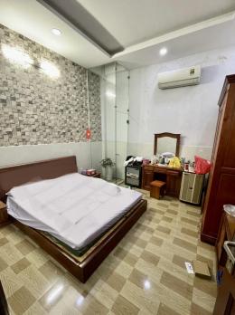 CHỈ 6.xTỶ, 4Tầng, 46m2, HXH, Tặng nội thất, Lạc Long Quân P.8 Tân Bình