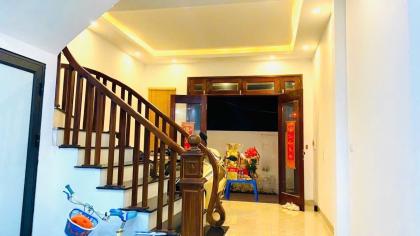 Bán nhà ngõ 247 Định Công Thượng, diện tích 41m x 5 tầng, mặt tiền 4m, giá 8,6 tỷ.(