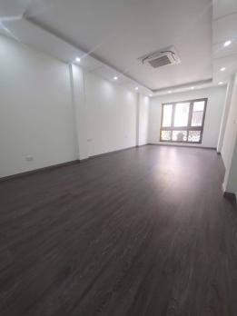 Bán nhà Phạm Văn Đồng, 47m2, phân lô, ô tô, nội thất lung linh,  nhỉnh 8tỷ.