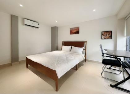 VIP Phan Xích Long, Nhà 3 Tầng, ngang 5m, DTSD 60m2, sát MẶT TIỀN, chỉ 4.1 tỷ