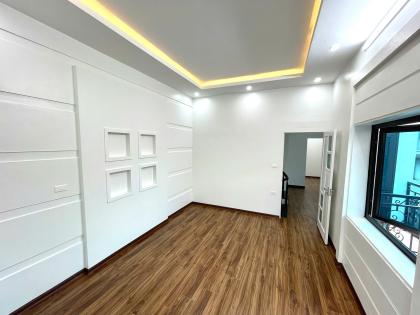 Bán nhà Ngọc Trục, Đại Mỗ, Nam Từ Liêm ô tô đỗ cửa dt 43m 5t mt 4,5m giá 6,8 tỷ