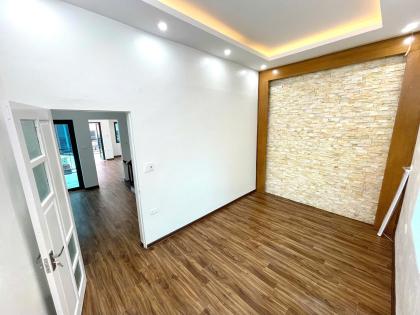Bán nhà Ngọc Trục, Đại Mỗ, Nam Từ Liêm ô tô đỗ cửa dt 43m 5t mt 4,5m giá 6,8 tỷ