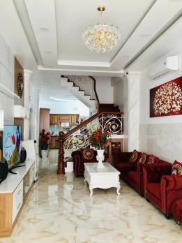 Ở NGAY! Bán Nhà 4 Tầng Cực Đẹp Phan Đăng Lưu, 40m2, 6.3 Tỷ TL