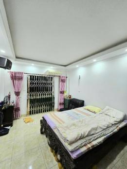 NHÀ ĐẸP NGÔ GIA TỰ LONG BIÊN, NGÕ Ô TÔ, GẦN PHỐ, DT RỘNG CÓ 6.X TỶ