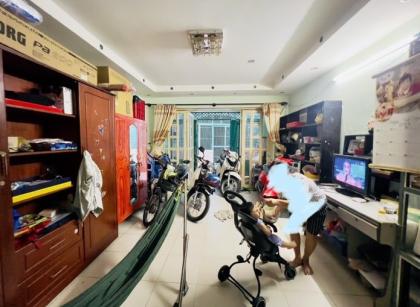 KẾ HẺM XE HƠI, vài bước ra MẶT TIỀN, 3PN (4.3m x 16m), nhỉnh 6 tỷ TL