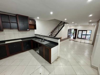 Cho thuê nhà MỚI ĐẸP KĐT Văn Quán 80m x 4 tầng 23 triệu 0903409888