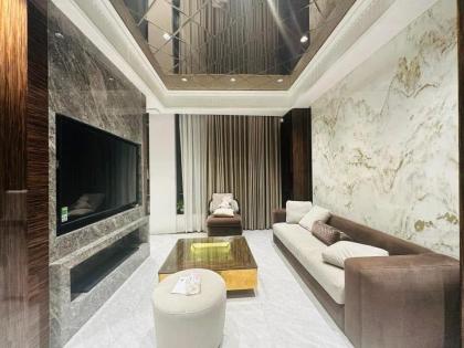 CỰC HIẾM-Bán nhà Mặt Phố Yên Hòa 50m2/7T Thang máy, MT siêu rộng 7m 27 Tỷ