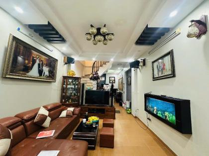Tôi bán nhà ngõ 902 Kim Giang ô tô đỗ gần nhà, cạnh KĐT Linh Đàm 28m2 chỉ hơn 3 tỷ. 0989626116