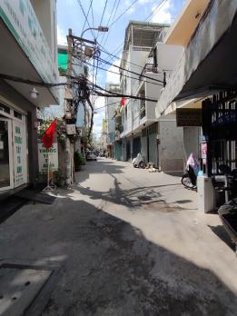 HIẾM PHÚ NHUẬN, HẺM XE HƠI, 2 tầng, NỞ HẬU tài lộc, nhỉnh 4 tỷ