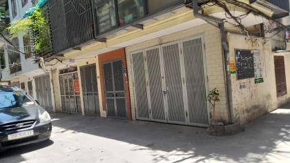 Bán Nhà P/Lô 2 Ô Tô Tránh Quận Ba Đình Lô Góc 40m5T MT5m Vỉa Hè 2 THOÁNG 16 Tỷ Kim Mã Thượng.