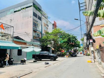 Bán nhà hẻm 6m Nguyễn Hữu Cảnh - đối diện Landmart, DT: 7x14m, 2 tầng- 2PN, 9.9 tỷ.