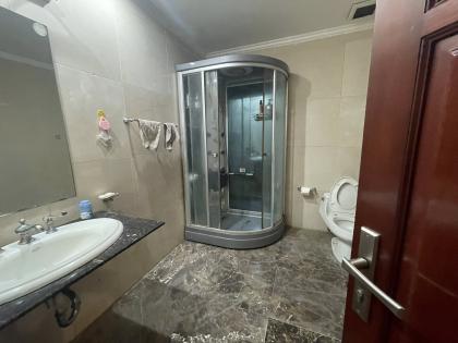 Biệt thự 4T, Văn Quán, DT 240m2, MT10m, 63 tỷ Hà Đông