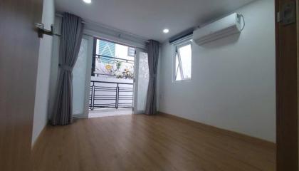 NHÀ MỚI Phố ẩm thực VẠN KIẾP, hẻm Ba Gác, 3PN, NỞ HẬU, giá chỉ 4.5 tỷ.