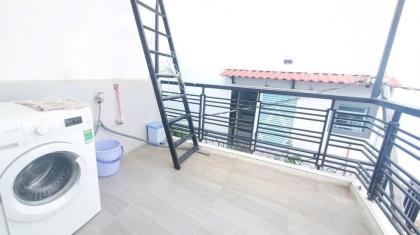 NHÀ MỚI Phố ẩm thực VẠN KIẾP, hẻm Ba Gác, 3PN, NỞ HẬU, giá chỉ 4.5 tỷ.