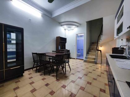 CHO THUÊ NHÀ RIÊNG PHỐ ÔNG ÍCH KHIÊM, BA ĐÌNH, 43M2, 5T, FULL ĐỒ, GẦN Ô TÔ, GẦN PHỐ