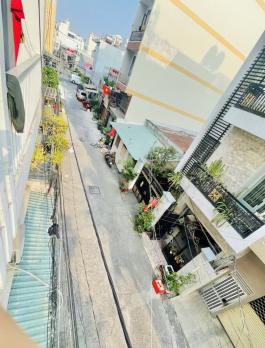 Bán nhà HXH Phạm Quý Thích ngay Chợ Tân Hương, 8x19m, 6 Tầng- 32 PN, còn 20.5 tỷ,