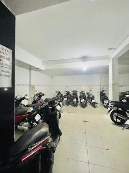 Bán nhà HXH Phạm Quý Thích ngay Chợ Tân Hương, 8x19m, 6 Tầng- 32 PN, còn 20.5 tỷ,