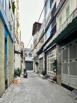 GẤP BÁN, CHỈ 6.x TỶ, 4Tầng, 46m2, HXH,Tặng nội thất, Lạc Long Quân P.8 Tân Bình.