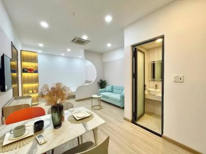 CHDV Đường Tống Văn Hên Phường 15 Quận Tân Bình.