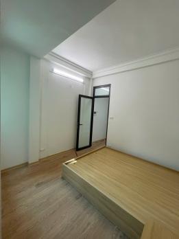 Bán nhà ở Mỹ Đình mới đẹp thoáng sáng ô tô đỗ gần dt 35m 5t mt 3,8m giá 4,9 tỷ