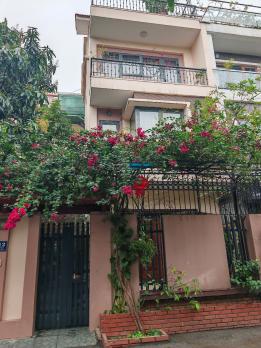 Bán biệt thự  thành phố giao lưu, 206m2, mt 12m, kinh doanh, nhỉnh 50tỷ.