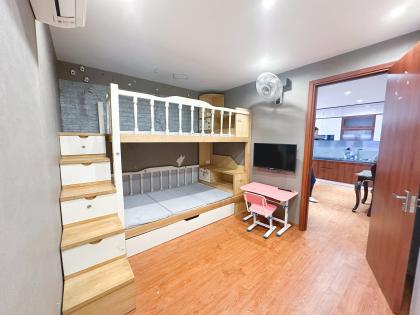 Bán nhà Nhà TT tầng 2 Giảng Võ – Phố Trần Huy Liệu, D.Tích 40/70m, tầng2, MT5m, giá 4.8 tỷ