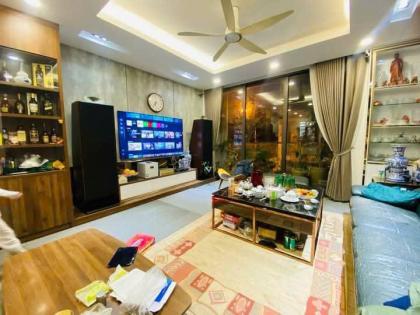 Lô Góc mặt phố Nguyễn Khuyến 19-5 KĐT Văn Quán gần hồ Văn Quán 75m2 chỉ 19.58 tỷ. LH 0989626116