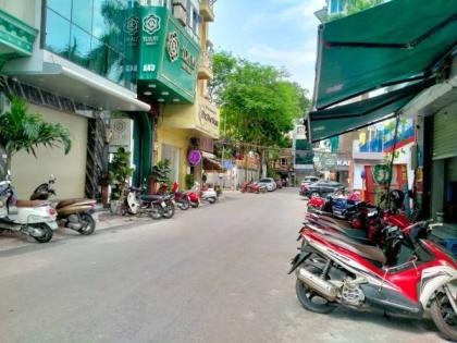 Chính chủ cần bán gấp nhà 462 Đường Bưởi Vĩnh Phúc Hoàng Hoa Thám Ba Đình dt 100m2 giá 29 tỷ