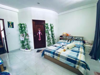 Nhà Đẹp Chính Chủ - (4,5M x 11,5) 3 Tầng Đúc(Nở Hậu ) Với 4PN,5WC Huỳnh Văn Bánh - PN