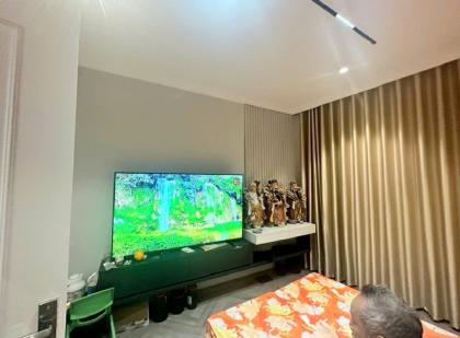 BÁN NHÀ ĐẸP BỒ ĐỀ LONG BIÊN, 7 TẦNG,  PHÂN LÔ, GA RA, THANG MÁY, KINH DOANH, GIÁ MỀM